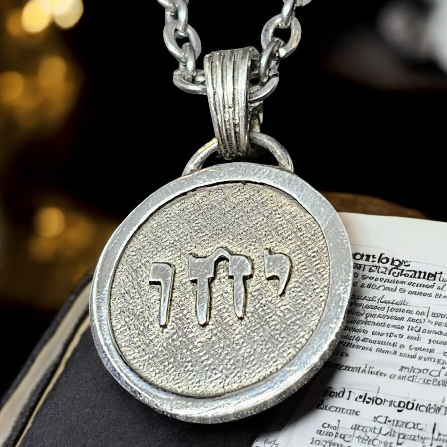 I said Kabbalah REVEAL DARK SIDE Vav Jet Yud Name of God 33 YEHUIAH in silver 2.5 Cm 9 Gr Art 1597 - Bricks Masons