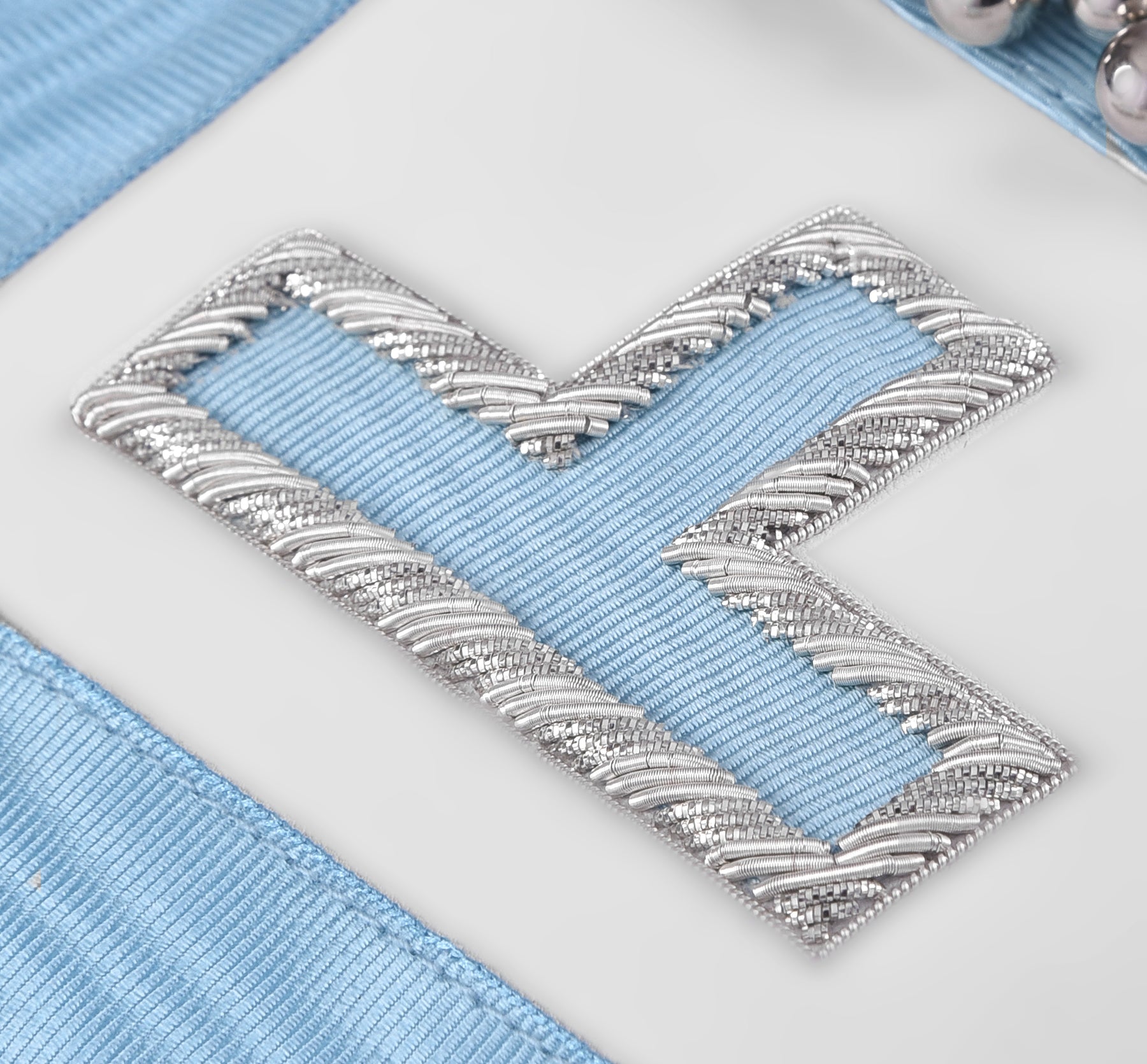 Past Master Craft English Regulation Apron - White & Turquoise Moire