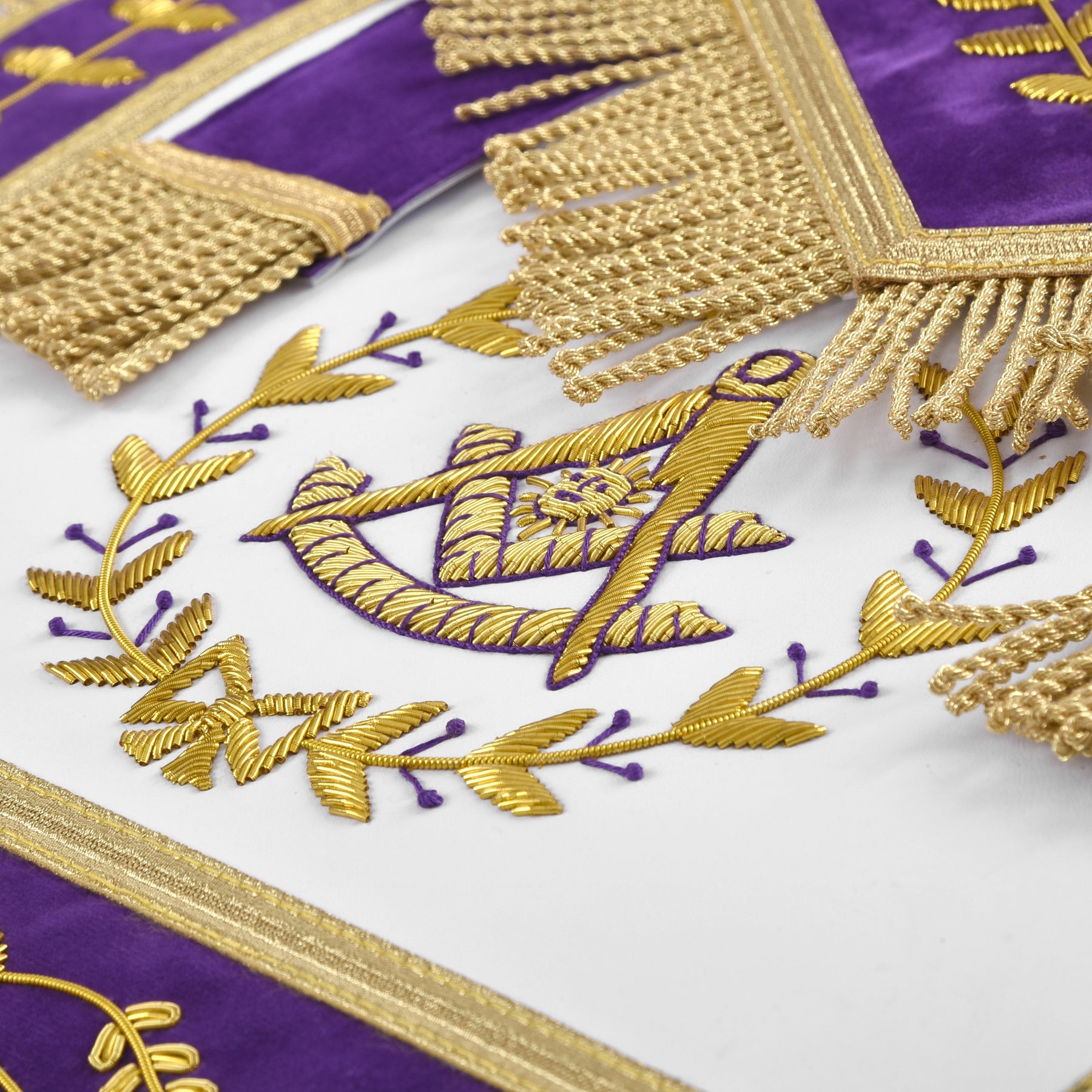 Past Master Blue Lodge California Regulation Apron - Purple Velvet Gold Bullion With Wreath & Golden Fringe