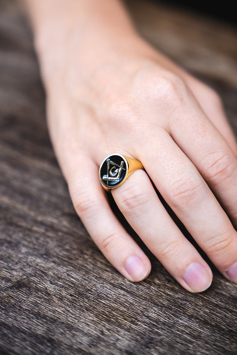 Master Mason Blue Lodge Ring - Gold With Black Enamel Various Materials - Bricks Masons