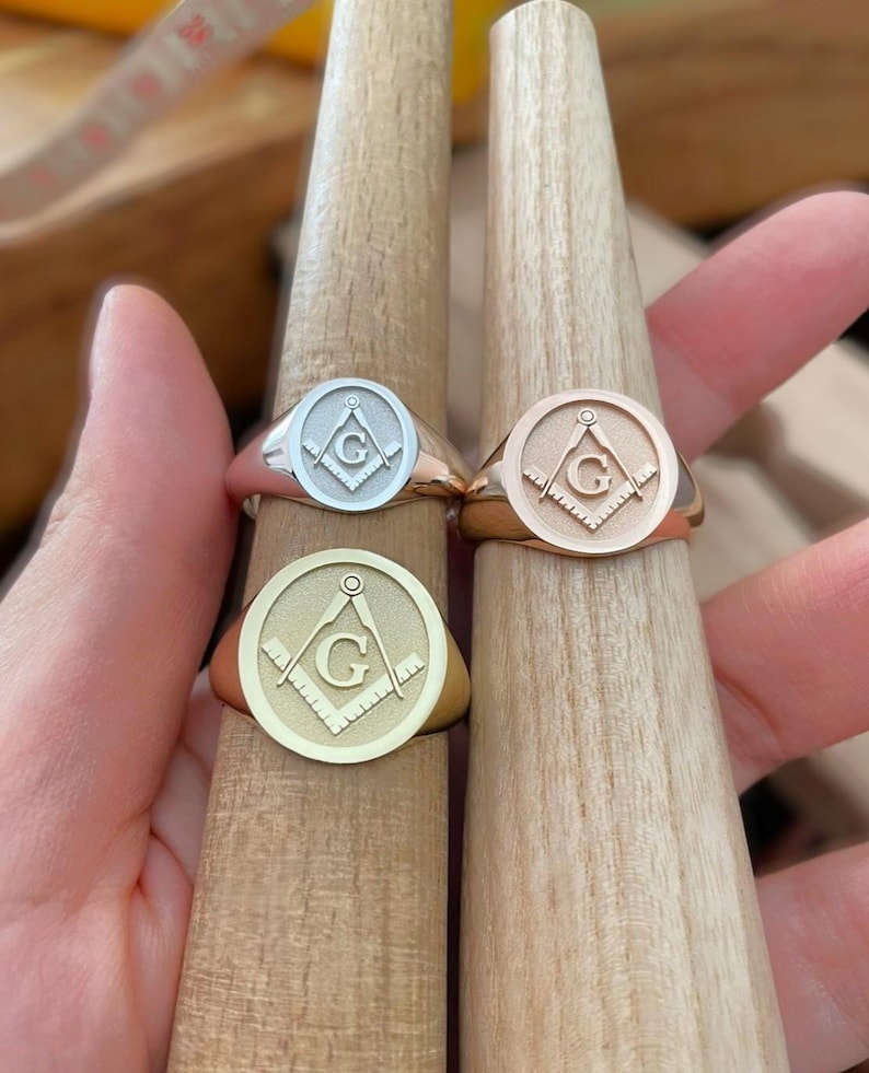 Master Mason Blue Lodge Ring - 10K to 18K Gold Various Sizes - Bricks Masons