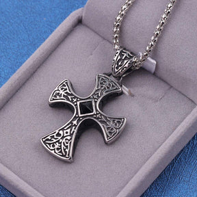 Knights Templar Necklace - Zirconia Cross - Bricks Masons